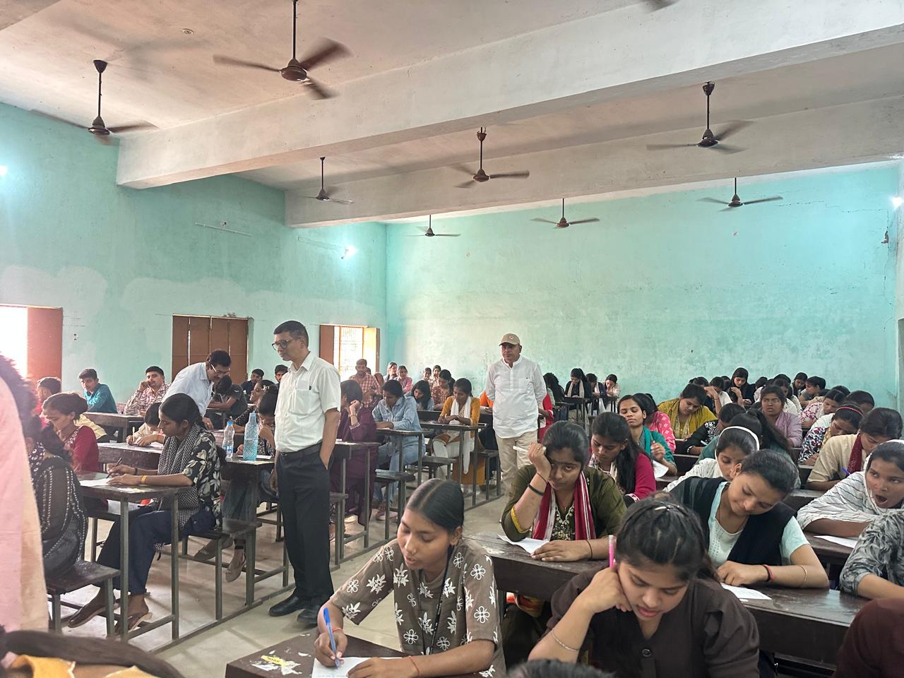 राम-लक्ष्मण और विश्वामित्र के आदर्शों को आत्मसात करें छात्र: डॉ. कृष्णा कांत सिंह