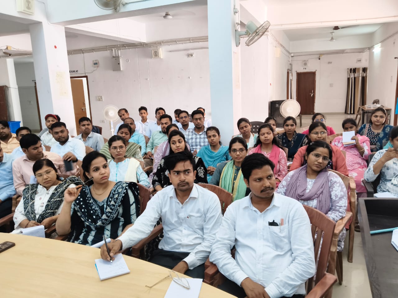 बक्सर में नवनियुक्त लिपिकों का प्रशिक्षण कार्यक्रम आयोजित