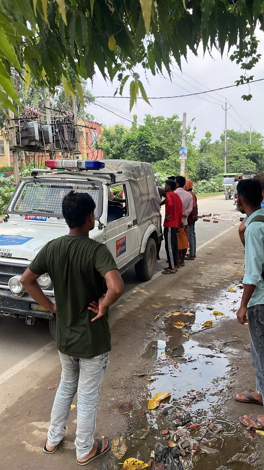 बक्सर में बेकाबू ट्रैक्टर ने पैदल राहगीर को कुचला, मौके पर ही दर्दनाक मौत; पुलिस ने वाहन किया जब्त